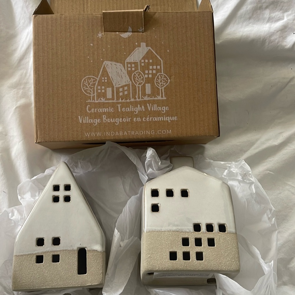 Ceramic Tealight Village NWT